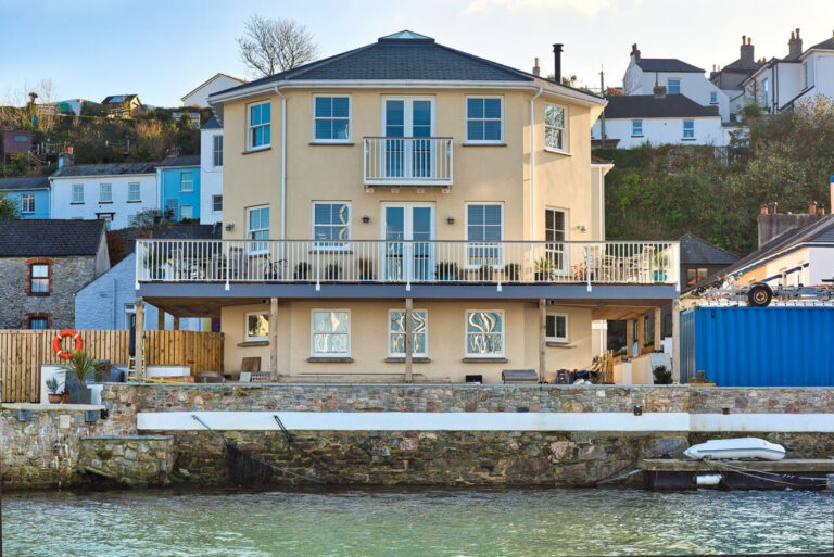 How to build flood resistant housing